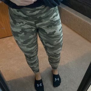 Colorfulkoala leggings